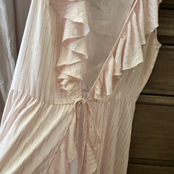 VS blush beach cover up - Picture 3 of 5